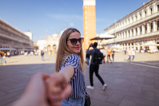 istock Female tourist with her husband 1396246037