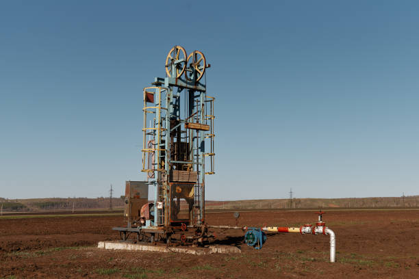 Technological oil and gas production. Production, transportation and processing of oil and gas. Production for the world's population.