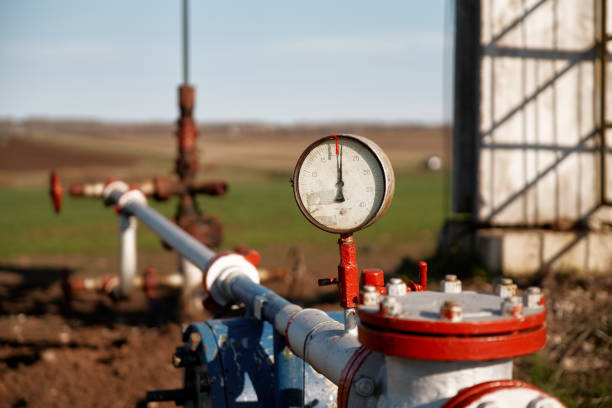 Technological oil and gas production. Production, transportation and processing of oil and gas. Production for the world's population.