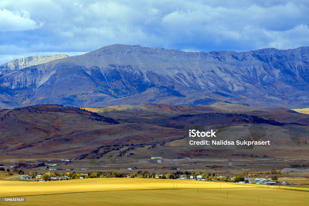 Canadian Rockies Landscape Lundbreck Alberta Canada Lundbreck is a hamlet in southern Alberta, Canada within the Municipal District of Pincher Creek. It is located on the south side of Highway 3 on the Crowsnest Highway. Alberta Stock Photo