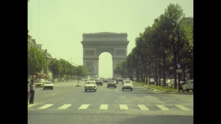 France 1976, View of champs elysees