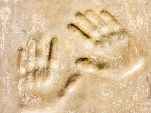 istock A pair of hands 1396359017