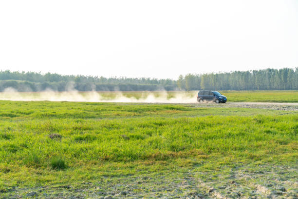 istock A vast expanse of grassland under the sky 1396399911