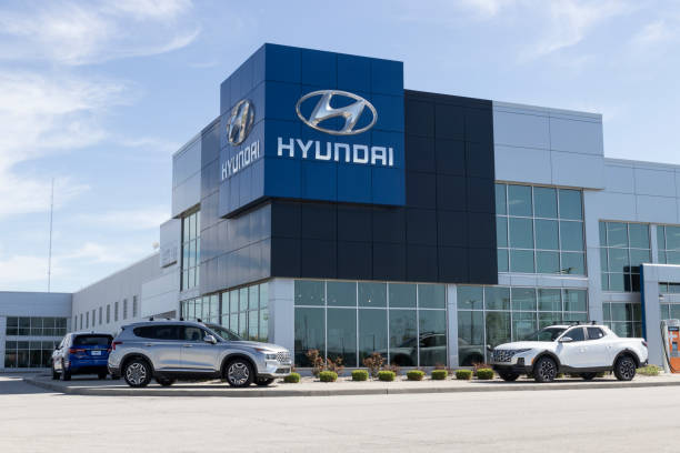 Hyundai Motor Company Dealership. Hyundai builds vehicles in South Korea and Montgomery, Alabama. Noblesville - Circa May 2022: Hyundai Motor Company Dealership. Hyundai builds vehicles in South Korea and Montgomery, Alabama. seoul province stock pictures, royalty-free photos & images