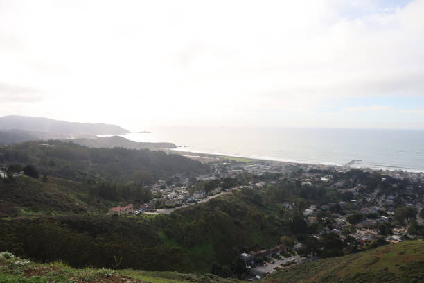 istock Pacifica, San Bruno, Milagra ridge from grace overlook 1396579658