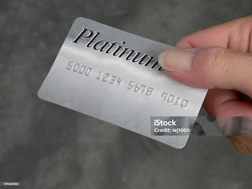 Рука с кредитной карты - Стоковые фото Бизнес роялти-фри
