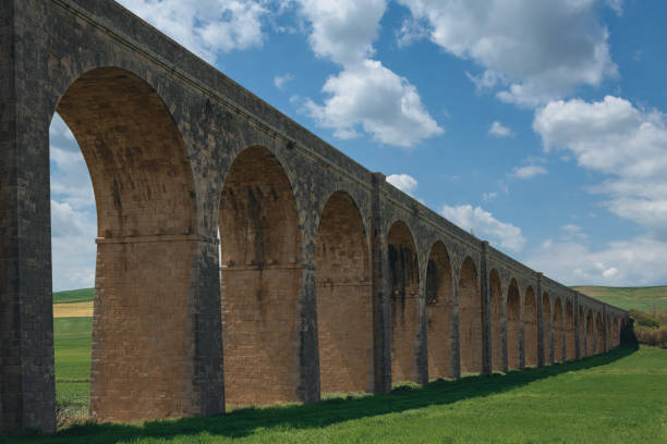 istock Bridge 21 Arches, Spinazzola, Puglia 1396609738