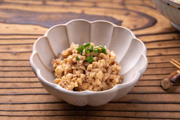 hikiwari natto - chopsticks rest kitchen utensil dishware horizontal fotografías e imágenes de stock