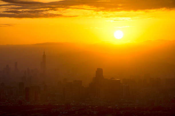 istock Sun rise of Great Taipei 1396625033
