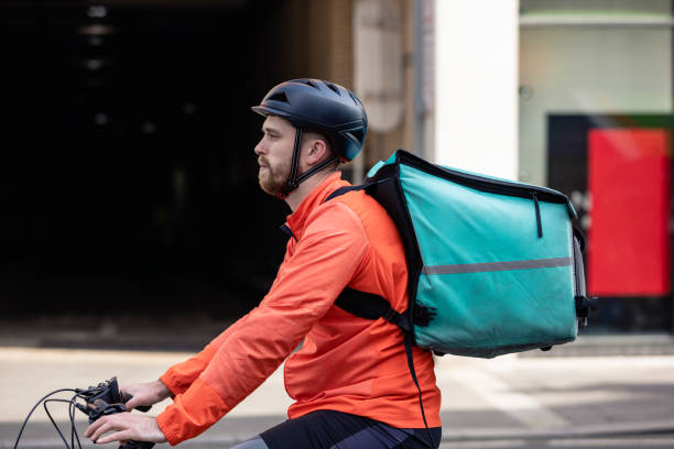 istock Delivering Food Safely 1396629903
