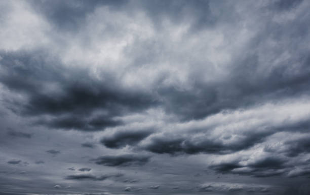 istock The sky before rain coming. Sky with cloud. Moody sky 1396631487