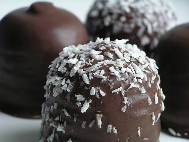 Cream puff with coconut