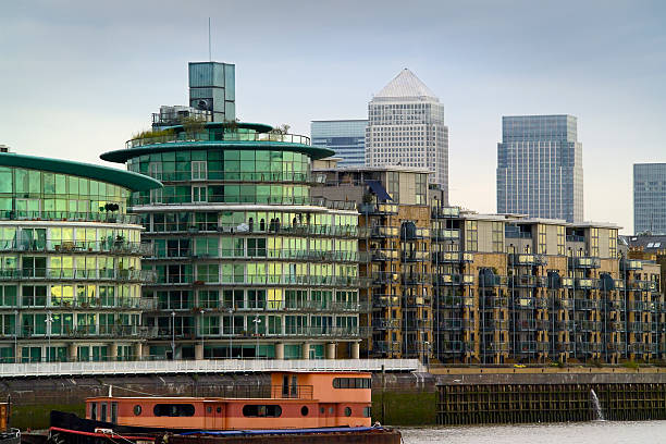 istock London Offices and apartment blocks 139664715