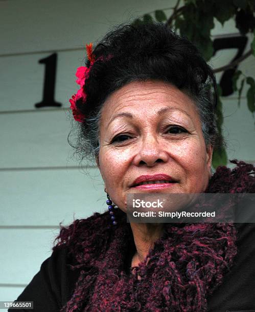 Bela Polinésios Lady - Fotografias de stock e mais imagens de Samoa - Samoa, Mulheres, Mulheres Idosas