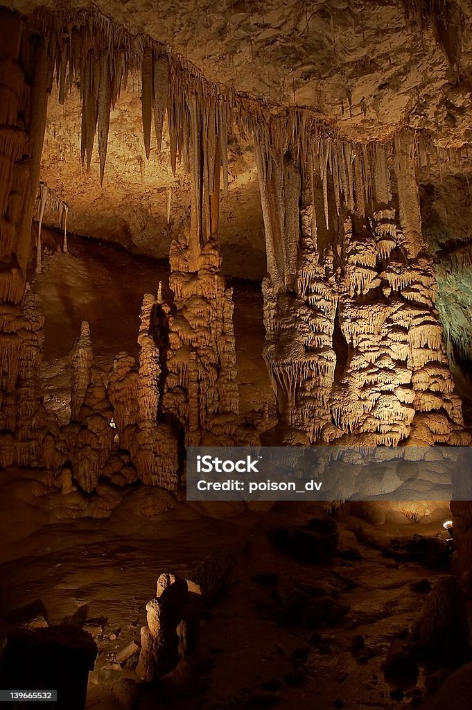 Сталактит Сталагмит Cavern - Стоковые фото Богатство роялти-фри