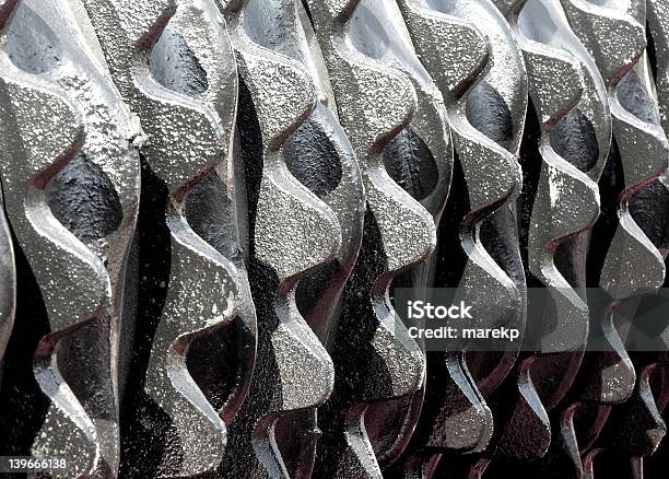 Grandes Dientes Hierro Foto de stock y más banco de imágenes de Minería - Minería, Maquinaria, Primer plano