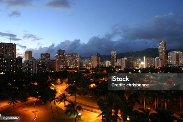 Hawaje W Nocy - zdjęcia stockowe i więcej obrazów Bez ludzi - Bez ludzi, Chmura, Fotografika