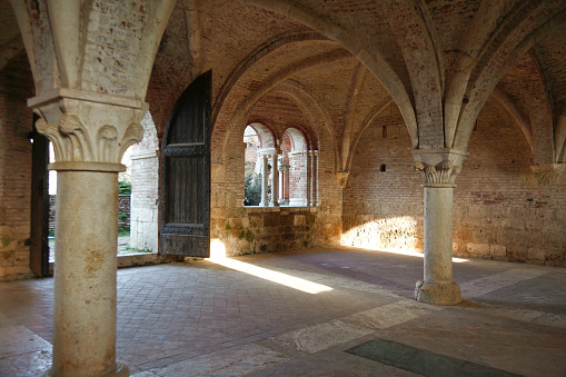 Abadía de San Galgano. Provincia de Siena, Toscana,Italia photo