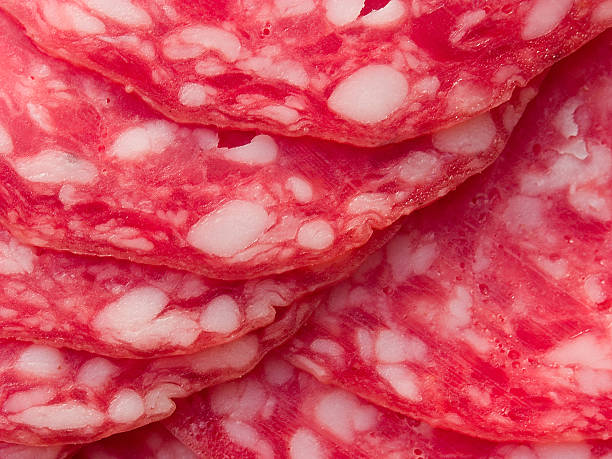 scheiben salami - nutritian stock-fotos und bilder