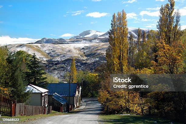 Späten Herbstkleinstadt Stockfoto und mehr Bilder von Isoliert - Isoliert, Kleinstadt, Neuseeland