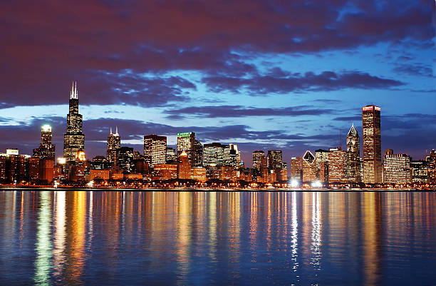 istock Chicago Downtown High Color 139669726