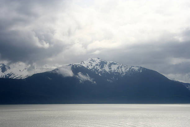 istock Mountain in the Distance 139670810