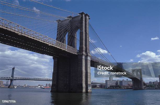 Brooklyn Bridge Stockfoto und mehr Bilder von Amerikanische Kontinente und Regionen - Amerikanische Kontinente und Regionen, Architektur, Aufnahme von unten