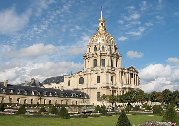 istock Dome Des Invalides, Paris, France 139672293