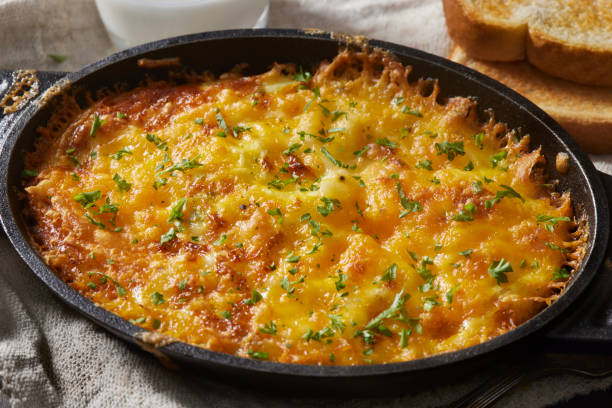 istock Crustless Sausage and Peppers Omelet 1396735162