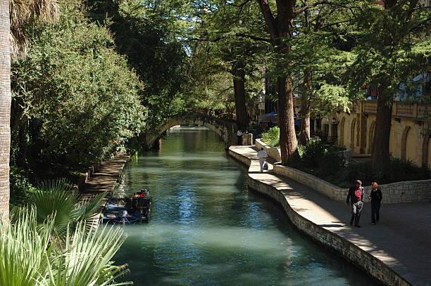 istock The beautiful River walk in San Antonio, Texas 139676020