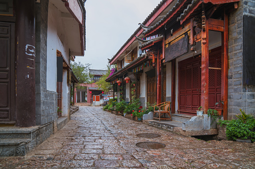 The ancient architecture, street view and tourist scenery of Lijiang ancient town, Yunnan Province, China, were on October 10, 2017