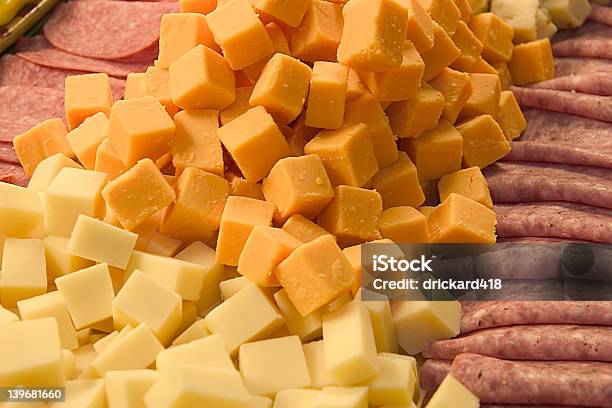 Кусочками Сыр — стоковые фотографии и другие картинки Блок - Блок, Горизонтальный, Еда