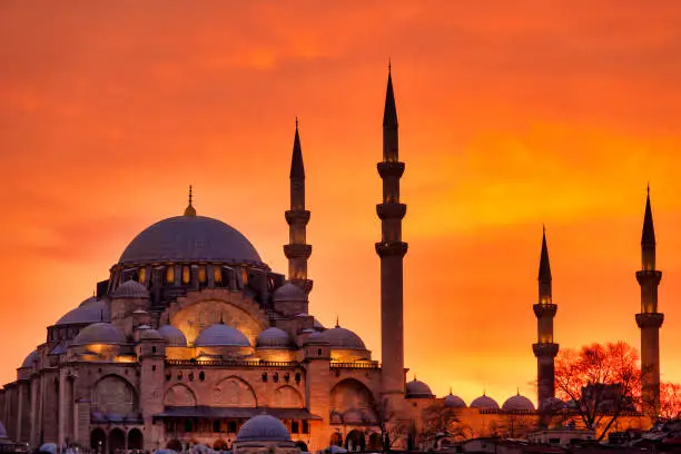 Suleymaniye Mosque at sunset in Fatih, Istanbul, Turkey