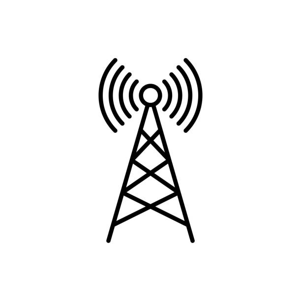 ilustraciones, imágenes clip art, dibujos animados e iconos de stock de icono de línea negra de la estación de radio. torre de comunicaciones. zona wifi. puesto de telecomunicaciones. símbolo de contorno, signo para: ilustración, infografía, logotipo, aplicación, diseño web, dev, ui, ux, gui. vector eps 10 - gsm tower