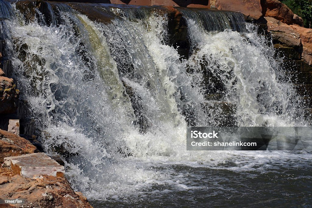 Bricktown cascada - Foto de stock de Agua libre de derechos