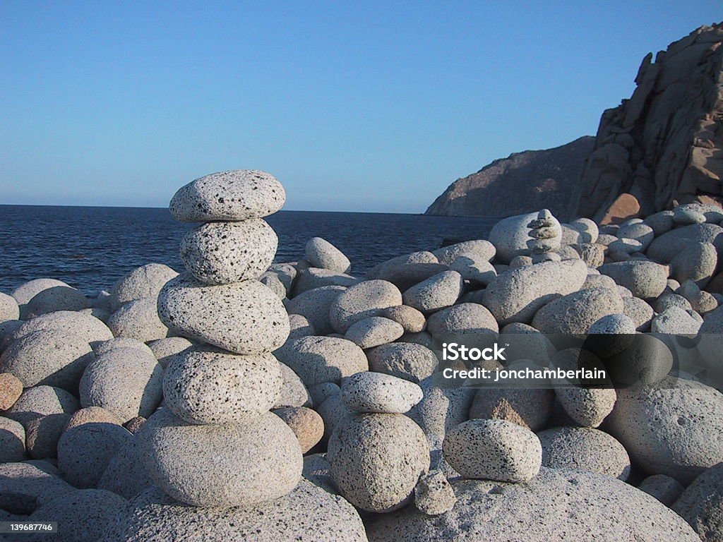 Équilibrer de rocks - Photo de Affaires libre de droits