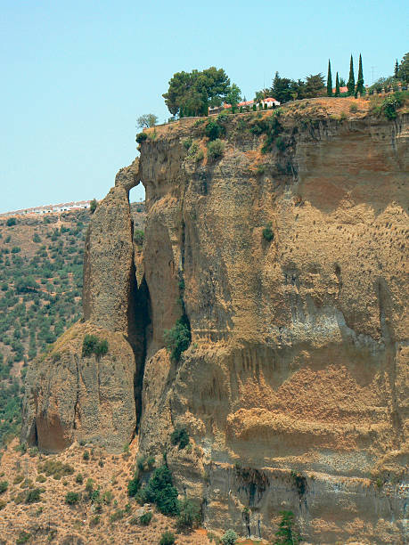canyon di ronda - andalusia ronda inside of village foto e immagini stock