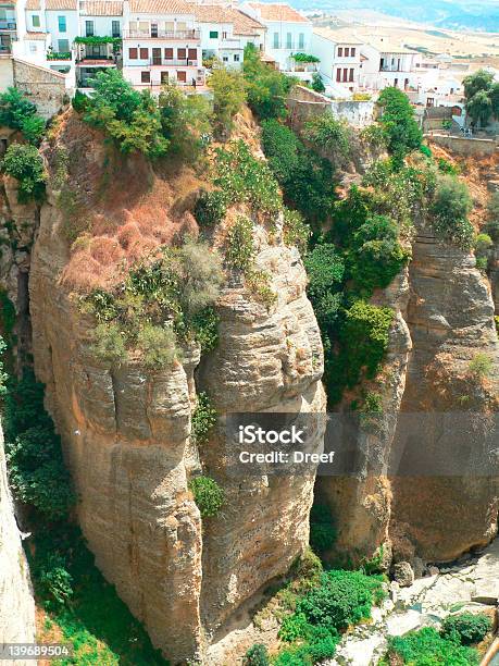 Ronda Canyonespanha Andalousia - Fotografias de stock e mais imagens de Aldeia - Aldeia, Alto - Descrição Física, Andaluzia