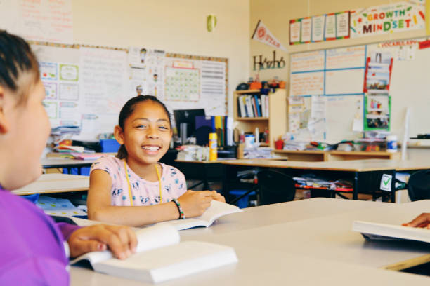 Native Classroom 1,200+ Native American Classroom Stock Photos, Pictures & Royalty-Free ...