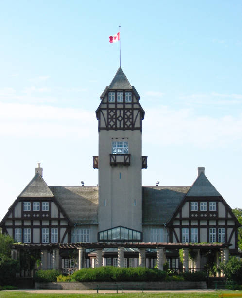 istock Assiniboine Park, Winnipeg, Canada 139690169