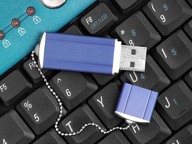 usb-flash-laufwerk - usb flash drive usb cable flash memories stock-fotos und bilder