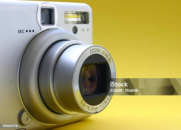 Zoom Lente 3x - Fotografias de stock e mais imagens de Acessibilidade - Acessibilidade, Branco, Composição Digital