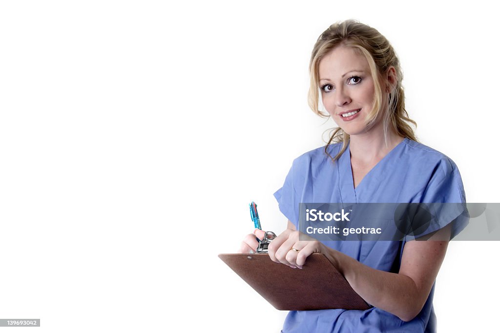 Дружественные медсестра, держа диаграмма - Стоковые фото Белый роялти-фри