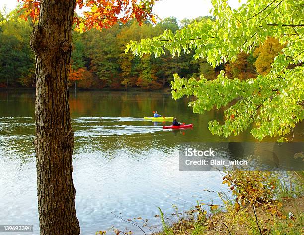 Photo libre de droit de Calme Journée Dautomne banque d'images et plus d'images libres de droit de Lac - Lac, Automne, Navigation à voile