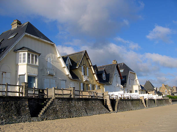 istock Norman sea front houses 139693440