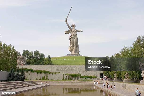 Photo libre de droit de Mémorial De La Seconde Guerre Mondiale À Volgograd En Russie banque d'images et plus d'images libres de droit de Joseph Staline
