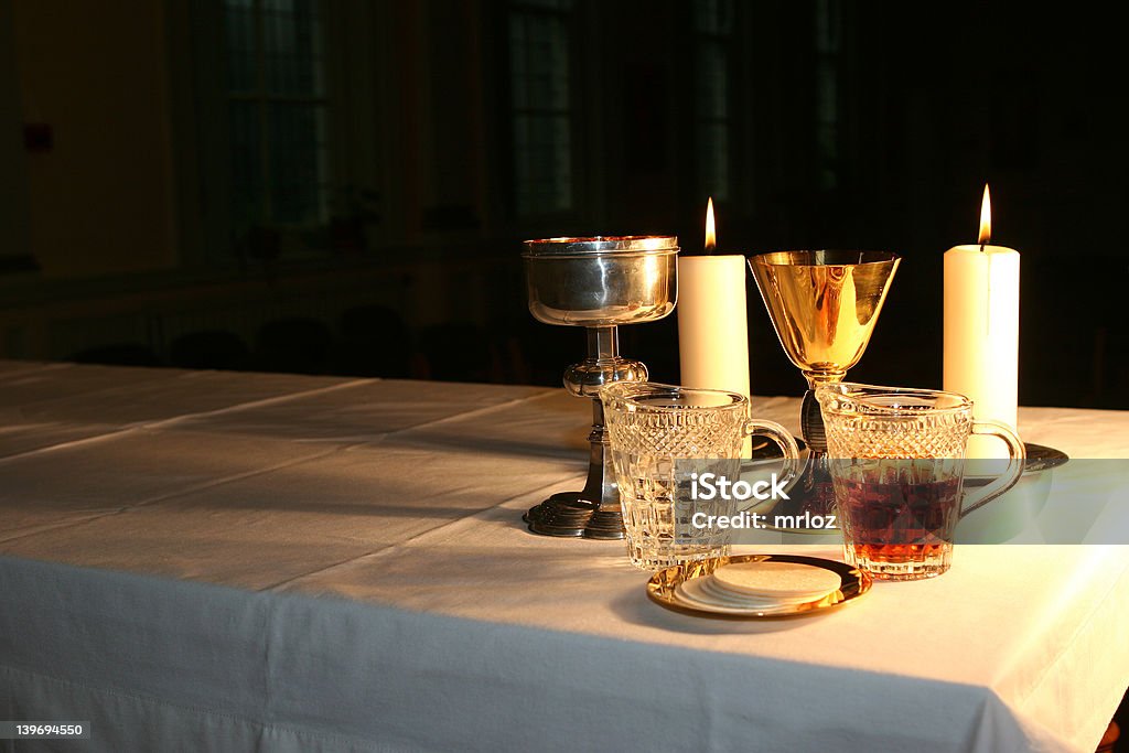 Am frühen Morgen in der Kapelle 2 - Lizenzfrei Abendmahlskelch Stock-Foto