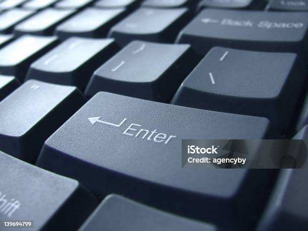 Foto de Detalhe Do Teclado e mais fotos de stock de Azul - Azul, Botão - Peça de Máquina, Branco