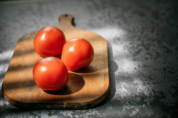The sun shone on the tomatoes
