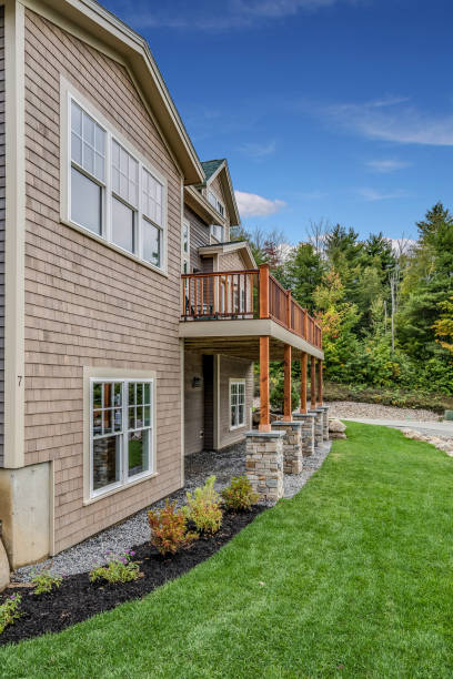 istock Large home with a walk out basement 1396966493